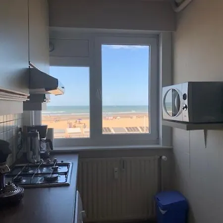 'marianne' - 2 Bedroom With Seaview